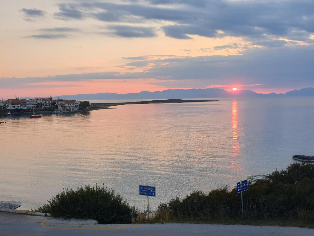 Sunset Holiday House Archangelos  Eksteriør billede
