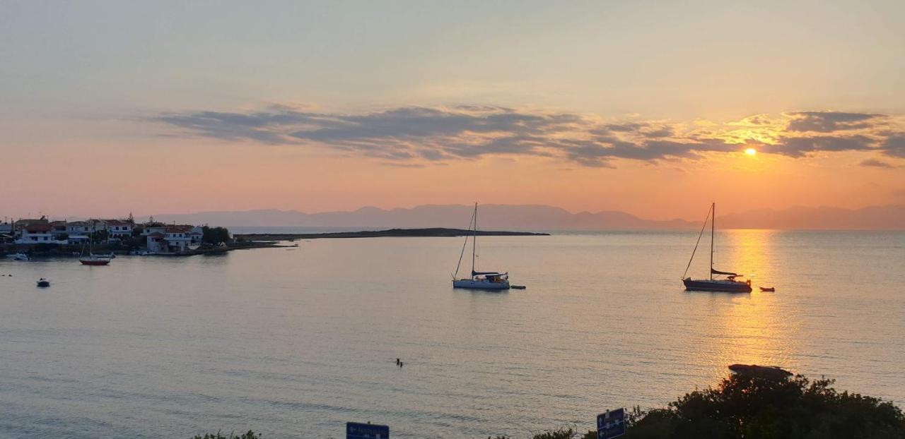 Sunset Holiday House Archangelos  Eksteriør billede